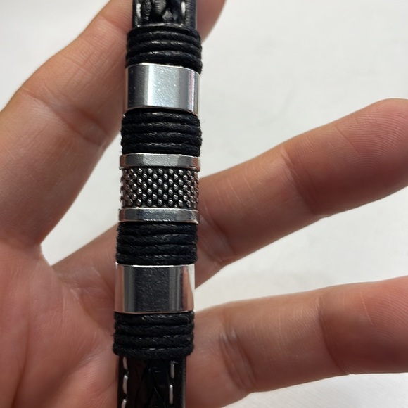 Black leather bracelets for men and women, braided magnetic. - Picture 10 of 12